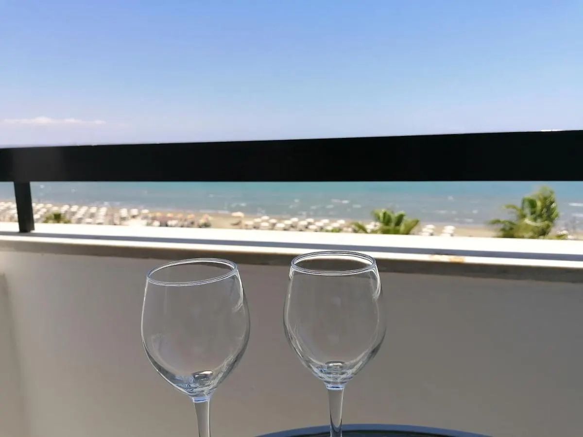 Sunorama Waterfront Apartment Larnaca Cyprus